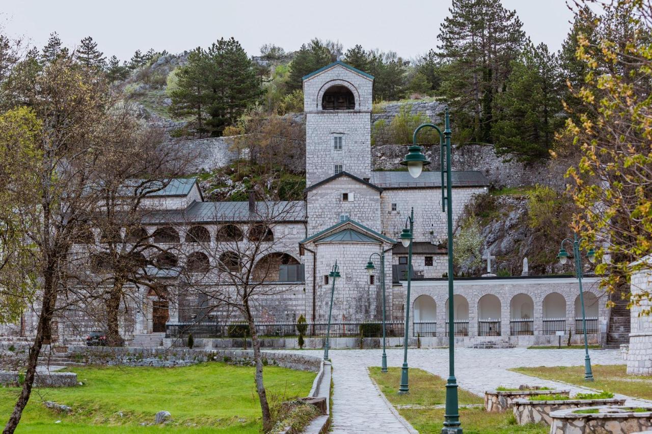 Hotel Dapcevic Cetinje Eksteriør bilde