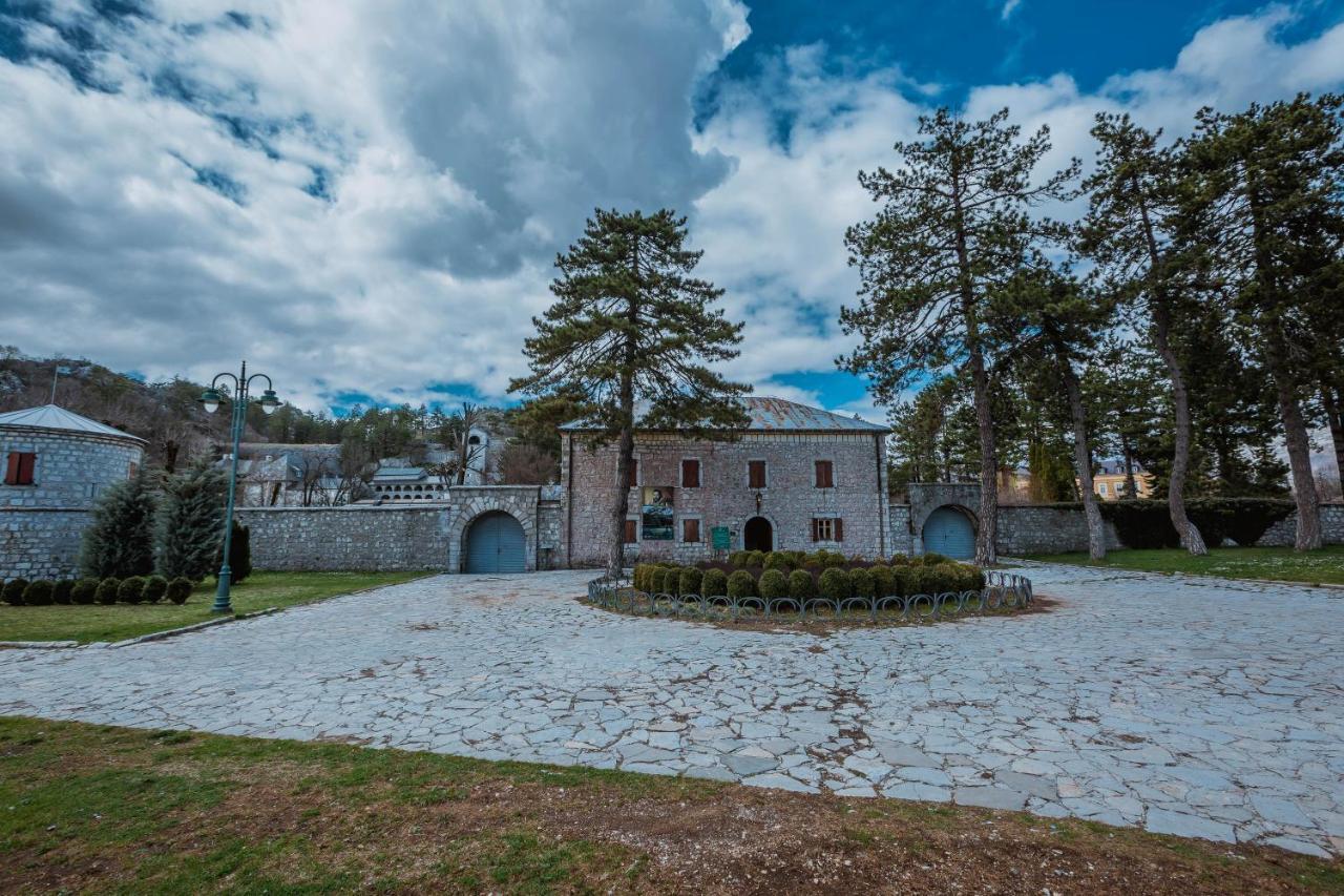 Hotel Dapcevic Cetinje Eksteriør bilde